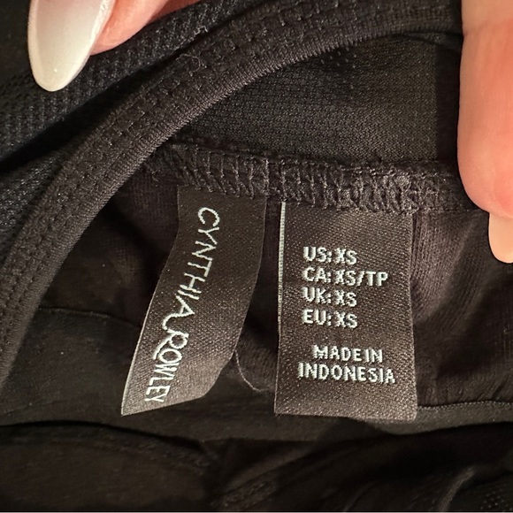 Cynthia Rowley Black Shimmer Active Tank Top Built-In Bra XS - Picture 4 of 15